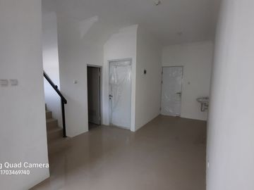 Rumah Dekat MERR Pasar Atom Tambaksari di Regency One Pogot PPN Ditanggung Pemerintah