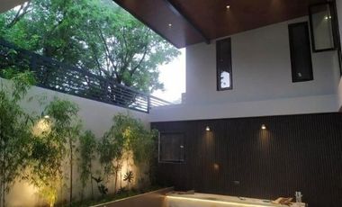 For Sale: 6BR House in Pentagon Homes near Capitol Hills Drive