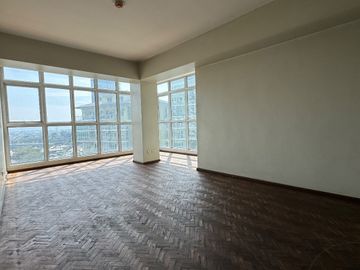 For Sale: 3BR Unit at Two Serendra - The Belize Tower D, BGC, P38.53M
