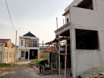 rumah 2lantai minimalis di jalan gadog pasar cisalak depok