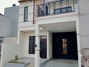 rumah 2lantai minimalis di jalan gadog pasar cisalak depok
