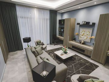 FOR SALE - Corner Townhouse Unit in Horseshoe, Quezon City