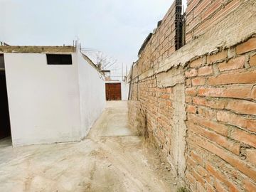 ¡Oportunidad Única! Casa Rústica En Venta En Ventanilla:Tu Proyecto Tu Estilo