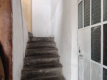 Casa En Venta Para Rentabilizar A Una Cuadra De La Avenida Antunez De Mayolo - Los Olivos