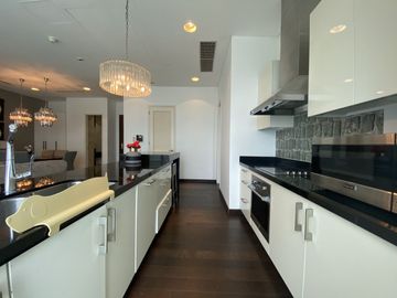 FOR SALE - 1BR CONDO at Trump Towers, Makati City, Metro Manila, Philippines