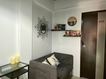 For sale: Hostel Khu Mueang, inner side, with tenants.