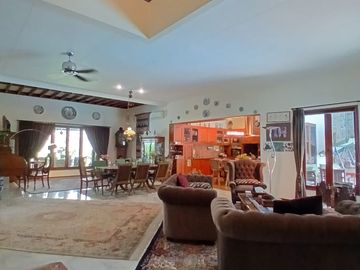 For Rent Beautiful Contemporary Furnished House at Jeruk Purut, Cipete Jakarta Selatan
