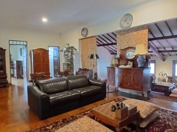 For Rent Beautiful Contemporary Furnished House at Jeruk Purut, Cipete Jakarta Selatan