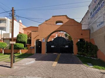 BONITA CASA DE REMATE BANCARIO NO DEJES PASAR LA OPRTUNIDAD UBICADAEN REAL DE CALACOAYA ATIZAPAN   EDO. MEX.