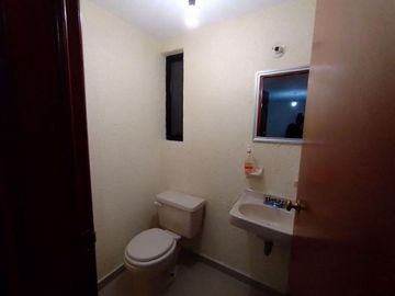 BONITA CASA DE REMATE BANCARIO NO DEJES PASAR LA OPRTUNIDAD UBICADAEN REAL DE CALACOAYA ATIZAPAN   EDO. MEX.