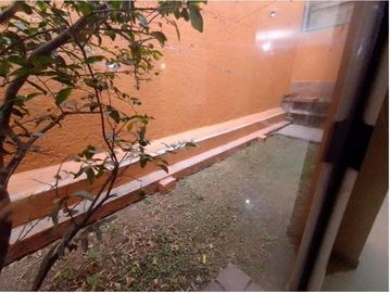 BONITA CASA DE REMATE BANCARIO NO DEJES PASAR LA OPRTUNIDAD UBICADAEN REAL DE CALACOAYA ATIZAPAN   EDO. MEX.