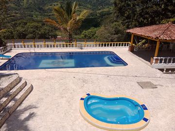 Vendo finca de descanso en Fredonia Antioquia