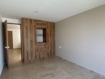CASA DENTRO DE FRACCIONAMIENTO CERRADO A 2 MIN DE PLAZA SAN DIEGO