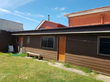 Amplio Terreno con Casa Calle Bueras