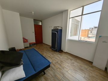 Vendo Casa Arquitectonica, Urb Los Huarangos