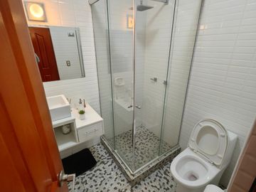 Vendo Casa Arquitectonica, Urb Los Huarangos