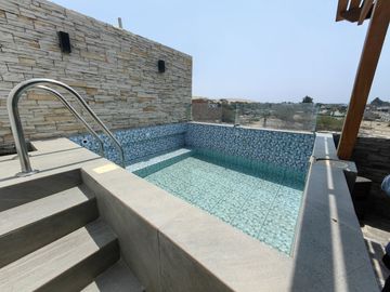 Vendo Casa Arquitectonica, Urb Los Huarangos