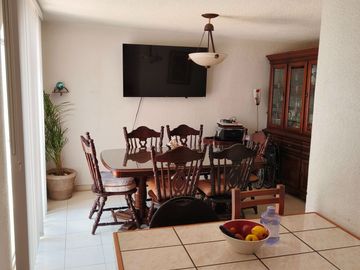 Casa a 5 min del Centro de Tepotzotlán, 3R, 1.5B, 2E, en Condominio Horizontal