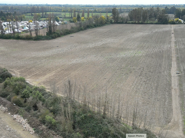 FUNDO CON PACKING, CAMPO 59,40 HECTAREAS PARCELA-TERRENO