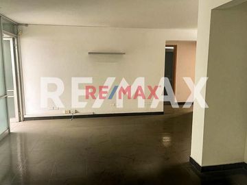 VENDO CASA EN AV. ROCA Y BOLOÑA, AT:476m2, MIRAFLORES