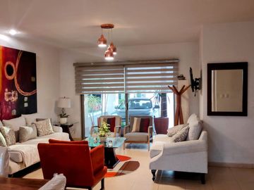 Casa en Venta en Residencial la Querencia 302, Zona NorPoniente