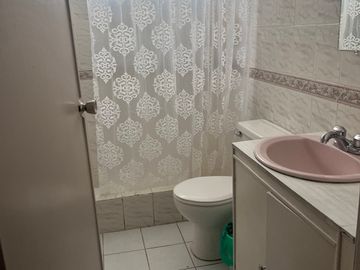 PROPIEDAD EN VENTA - SECTOR BELLAVISTA BAJA EN QUITO