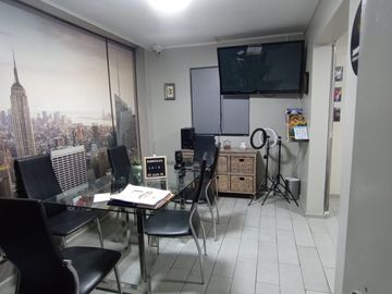 ¡Oportunidad Única En Salamanca Ate! Casa En Venta En La Calle Agustín De Zárate
