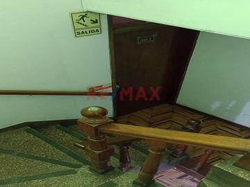 Vendo Casa 4 Pisos Zona Altamente Comercial - San Juan De Lurigancho