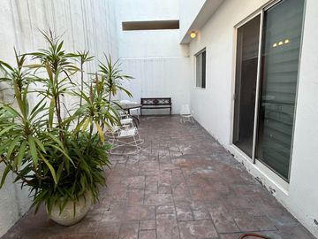 Casa en Venta en Cumbres Elite