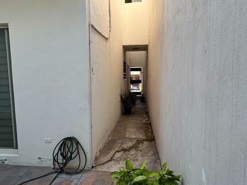 Casa en Venta en Cumbres Elite