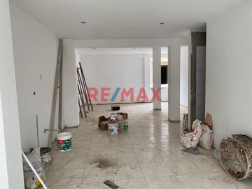 Gran Oportunidad Venta De Casa 245 Mt2 En Vmt Cerca A Municipalidad