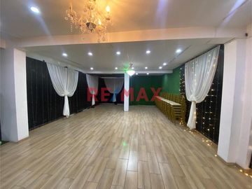 Gran Oportunidad Venta De Casa 245 Mt2 En Vmt Cerca A Municipalidad