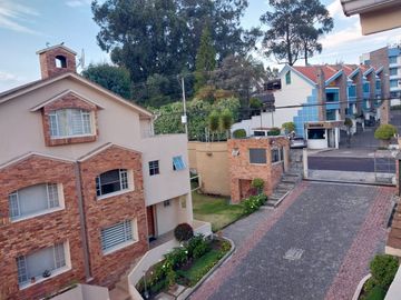 CASA EN VENTA SANTA LUCÍA ALTA 5 DORMITORIOS