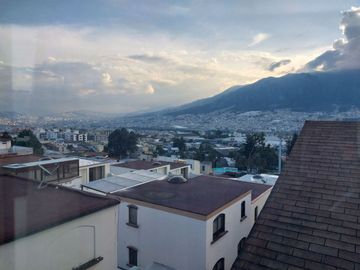 CASA EN VENTA SANTA LUCÍA ALTA 5 DORMITORIOS