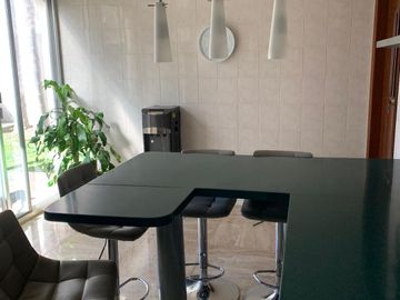 CASA EN VENTA, COLONIA JARDIN, SAN LUIS POTOSI, A UNOS PASOS DE PLAZA TANGAMANGA