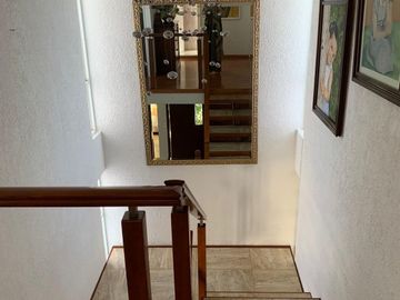 CASA EN VENTA, COLONIA JARDIN, SAN LUIS POTOSI, A UNOS PASOS DE PLAZA TANGAMANGA