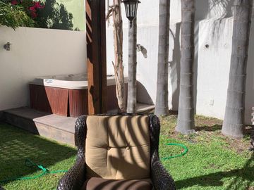 CASA EN VENTA, COLONIA JARDIN, SAN LUIS POTOSI, A UNOS PASOS DE PLAZA TANGAMANGA