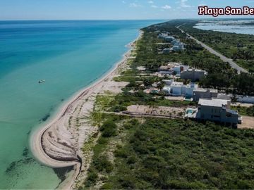 Casa con rooftop, alberca, a pasos del mar, en venta San Benito pre-construccion