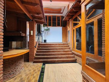 CASA CON ALBERCA