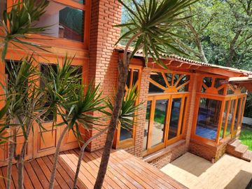 CASA CON ALBERCA
