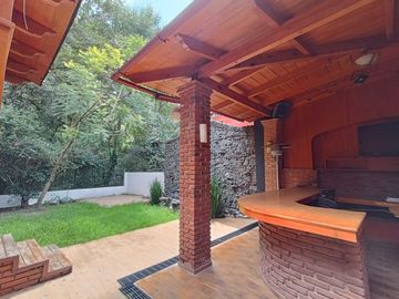 CASA CON ALBERCA