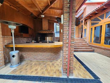 CASA CON ALBERCA