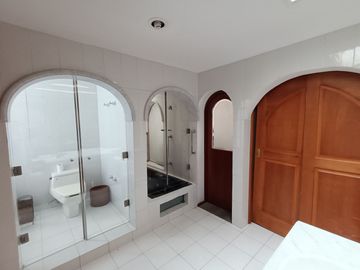 CASA CON ALBERCA