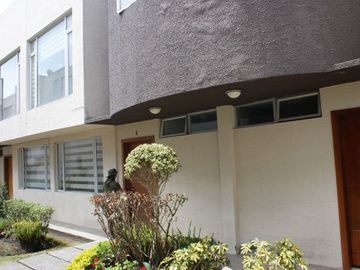 Venta  - Casa - Norte - Quito - Santa Lucia Alta