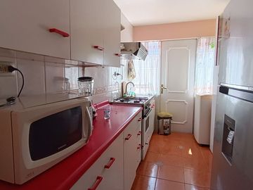 Casa de dos pisos en Villa Alhambra, Chiguayante