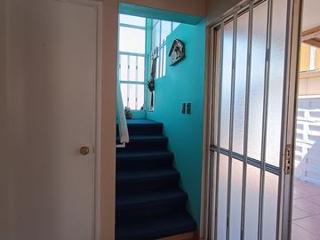 Casa de dos pisos en Villa Alhambra, Chiguayante