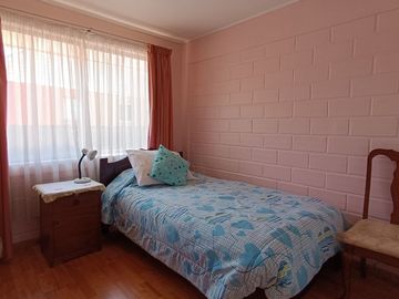 Casa de dos pisos en Villa Alhambra, Chiguayante