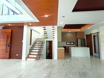 With Pool 2Storey Semi-Furnished Single Retirement House and Lot For Sale in Tagaytay