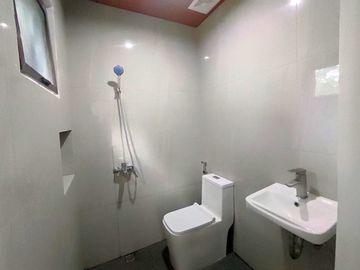 With Pool 2Storey Semi-Furnished Single Retirement House and Lot For Sale in Tagaytay