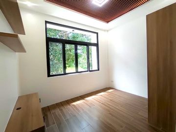 With Pool 2Storey Semi-Furnished Single Retirement House and Lot For Sale in Tagaytay